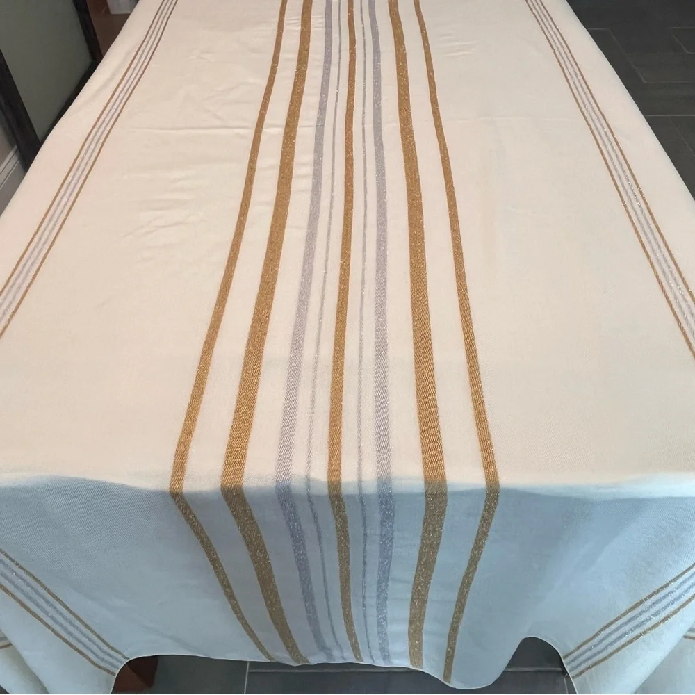 Vera Neumann Elegant Rectangle Cream Tablecloth 60x102 Gold & Silver Stripe NWOT